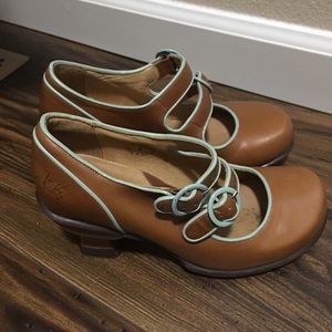 John fluevog Liz pumps size 5